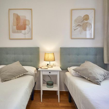 Bbarcelona Central Eixample Flat Luaran gambar